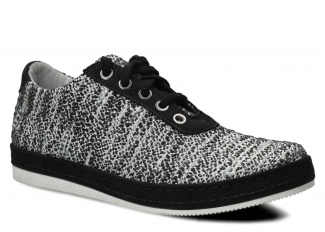 YOUTH SHOE MODEL 040 BLACK - SIZE 38