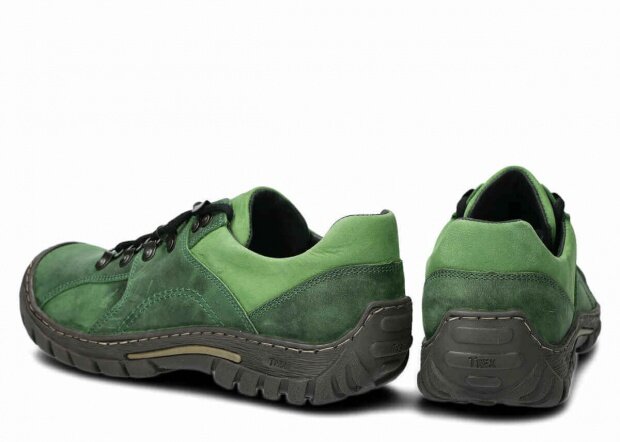 Men's trekking shoe NAGABA 457 green crazy leather
