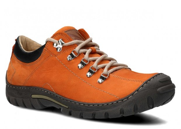 Men's trekking shoe NAGABA 455 orange campari leather