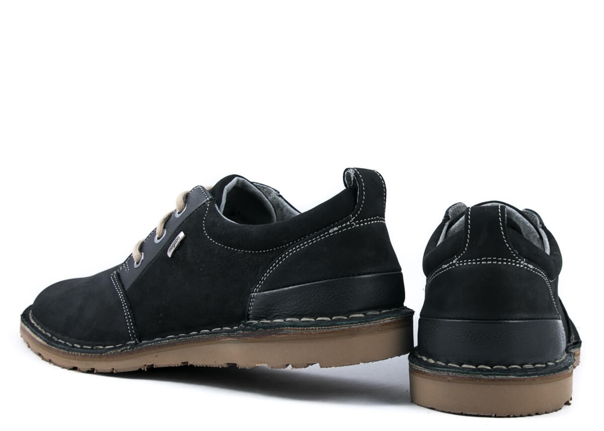 vans desert point black