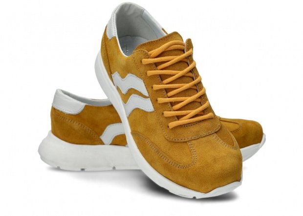 Shoe NAGABA 127 yellow velours leather