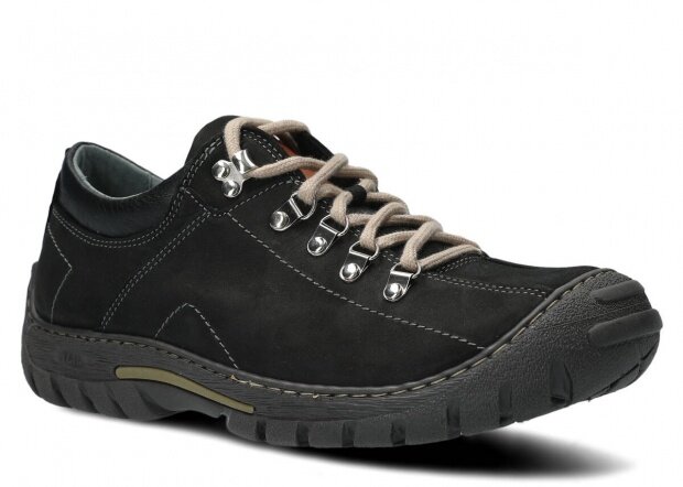 Men's trekking shoe NAGABA 455 black crazy leather