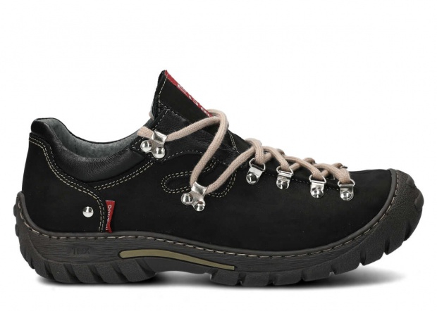 Trekking shoe NAGABA 055 black crazy leather